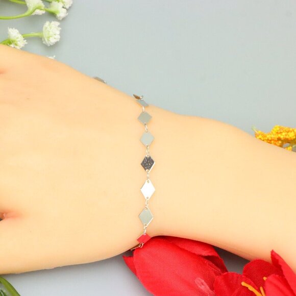 "Elegant & Trendy Bracelet, A Perfect Gift for Women, Thoughtful, EVCH1566 - Picture 8 of 10